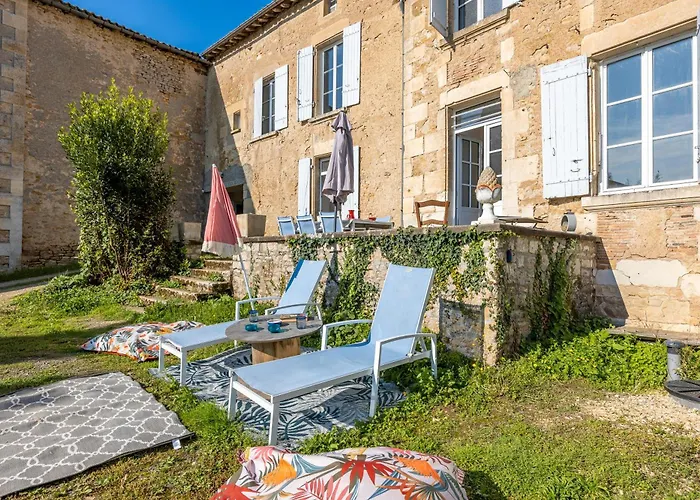 펜션 Du Val D'egray