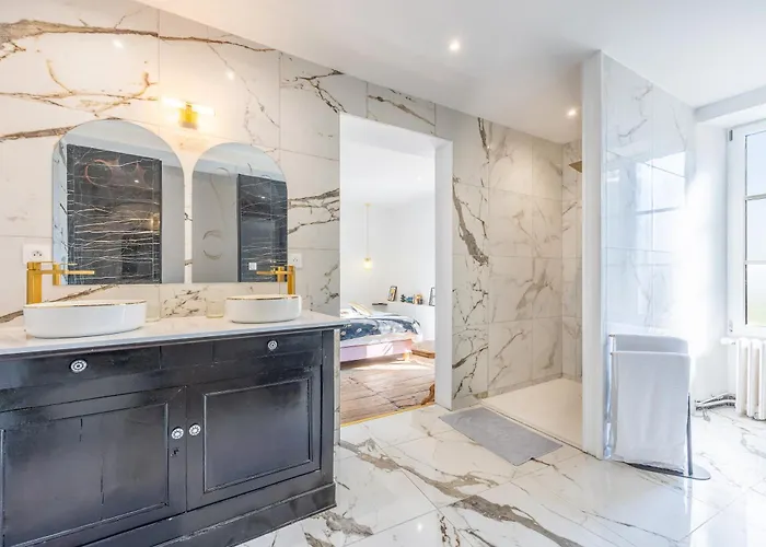 펜션 Du Val D'egray *